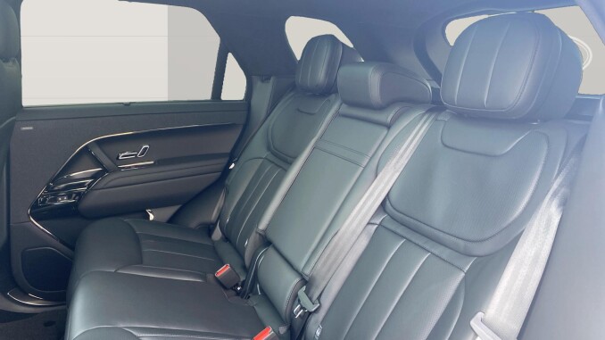 Land Rover Range Rover Sport 3.0 D250 Edition 5dr Auto Diesel Estate - Image 4